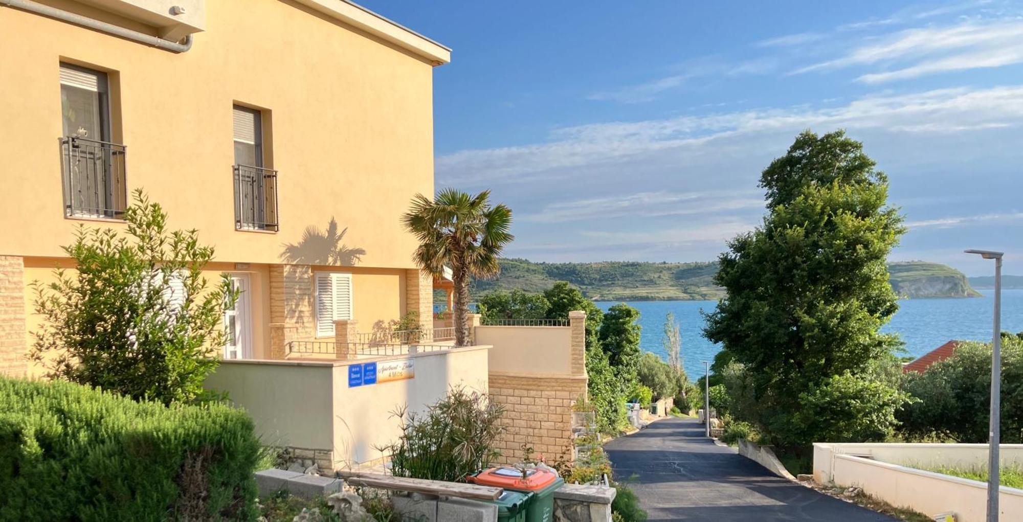 Apartments 4Mios Ražanac Eksteriør billede